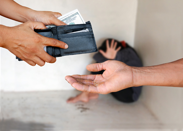 „Ако је желиш договорићемо се”: Отац монструм сликао ћерку (15) па слао поруке познаницима