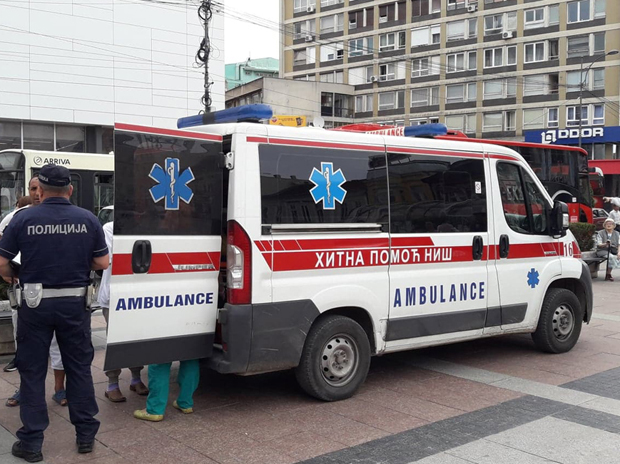 Четворо повређених у три удеса у Нишу за само пола сата