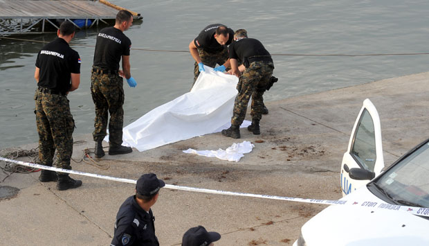 Испливао леш из Дунава: Тело жене послато на обдукцију, није било пријава нестанка