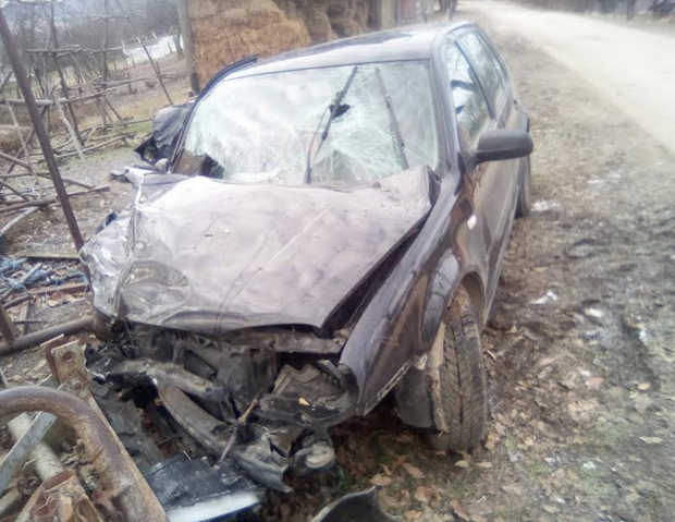 Све се одиграло муњевито. Потом су се чули јауци и позиви у помоћ: Пет особа је повређено у несрећи код Прњавора, зашто МУП ћути о томе?