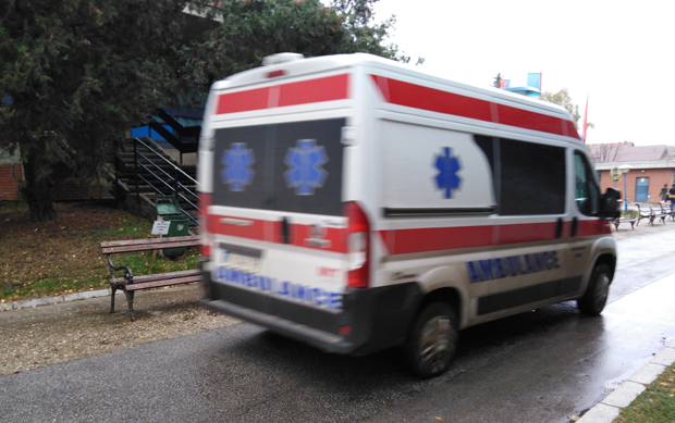 Дејан (23) је задобио ОПЕКОТИНЕ опасне по живот: Укључио грејалицу да загреје собу, легао да спава, а онда је ујутру БУКНУО пожар