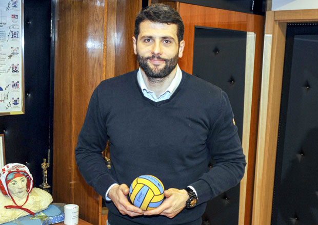 Шпијунка: Шапићев празнични кош