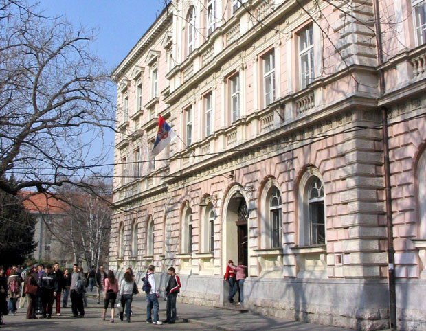 Обнављају Земунску гимназију: Тендер секретаријата за образовање за реконструкцију школе коју похађа 1.260 ђака