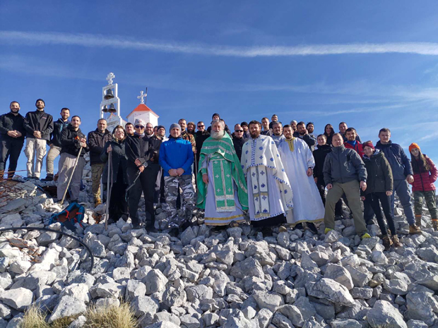 Одржана литургија на 1.500 метара надморске висине, протојереј Пламенац поручио: Хвала Влади Црне Горе што напуни цркве 