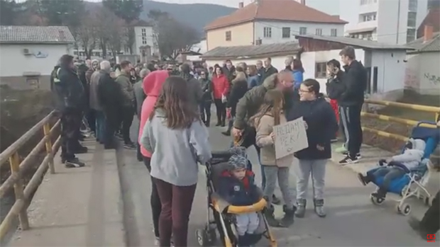 Мештани стали у одбрану реке: Протест због изградње мини хидроцентрала у селу Злот (ВИДЕО)