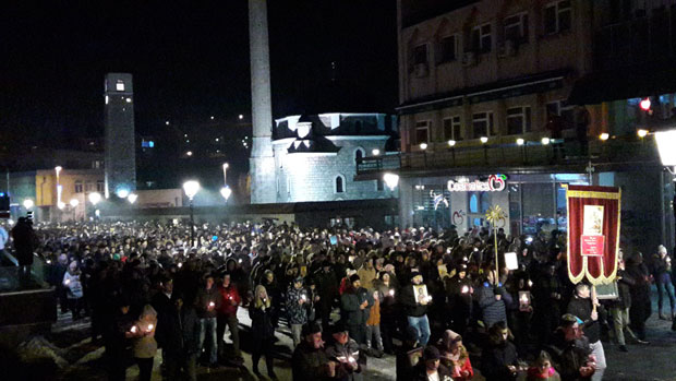 Чудо или случајност? Изнад цркве Свете Петке у Пљевљима указао се женски лик (ФОТО)