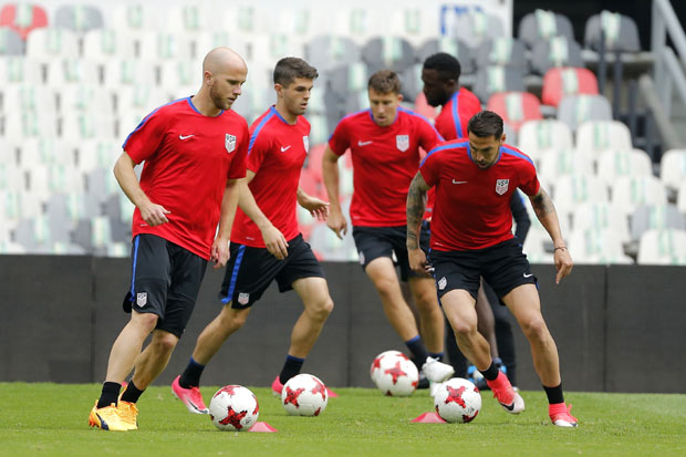 Американци у страху: Фудбалска репрезентација отказала тренинг камп у Дохи