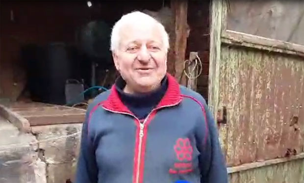 Пера и Светлана су први видели Малчанског берберина: Видели смо га како погурен одлази на гробље по храну, Бог је дао да га угледамо (ВИДЕО+ФОТО)