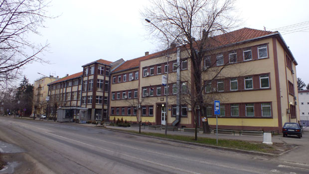 Угрожен опстанак гимназије на русинском језику: Неће бити пресељења важног смера