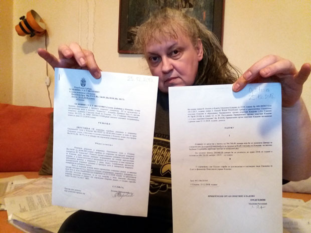 Смиљана (58) једва преживљава са 8.200 динара месечно и 16 година се бори против НЕПРАВДЕ: Извршитељи јој сада отимају стан због НЕПОСТОЈЕЋЕГ дуга за воду