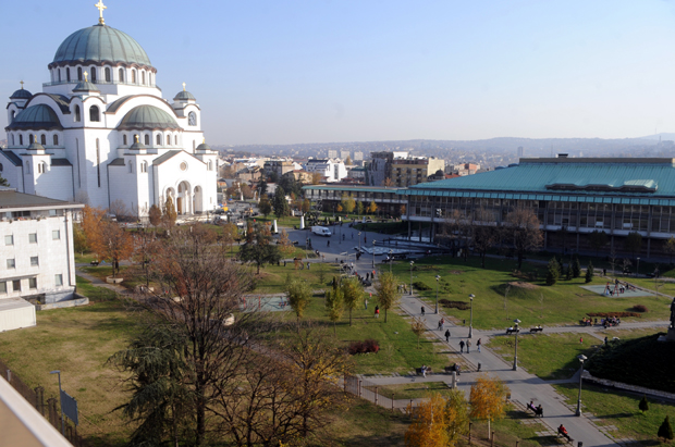 Парохијски дом, библиотека и парк на Светосавском платоу: На Врачару порта достојна храма
