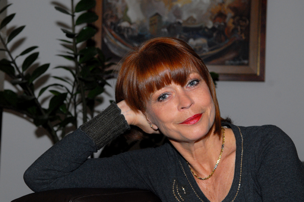 Важила је за секс симбол домаће кинематографије, ушла је и у политику, прерану смрт трећег супруга никад није преболела: Неда Арнерић нађена мртва у свом стану 