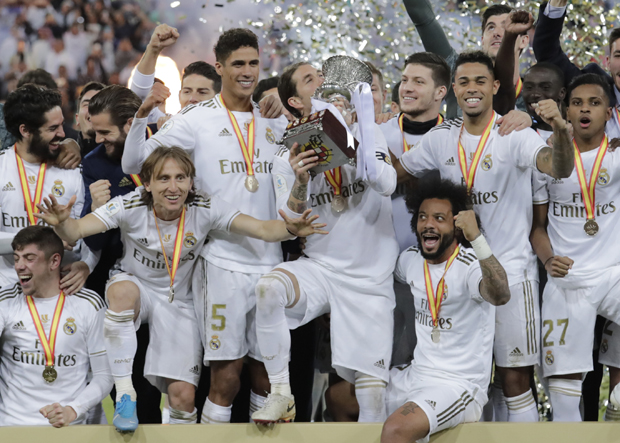 Јовићу трофеј са краљевима: Реал после драме савладао Атлетико и освојио Суперкуп