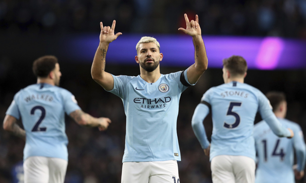 Нико као Агуеро: Аргентинац хет-триком против Астон Виле ушао у историју Премијер лиге