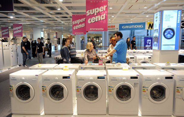 Купци кућних апарата не морају да пристану само на поправку: Могућа замена старог за нови уређај