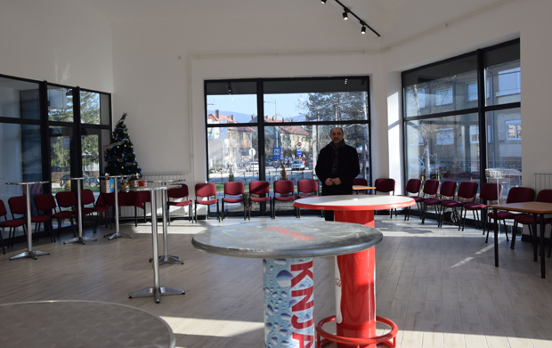 Од фискултурне сале направили ресторан, школују се и зарађују: Кетеринг из ђачке клупе