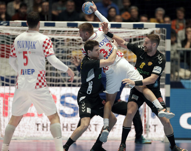 Син Данила Лазовића на питање о оцу у сузама прекинуо интервју: Никада нећу обрукати тату, због њега нисам прилазио зеленој застави