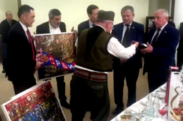 Шпијунка: Миладинова ракија од малине