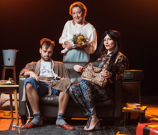 Премијера представе “Цело тело ту ме боли” у Театру на Брду