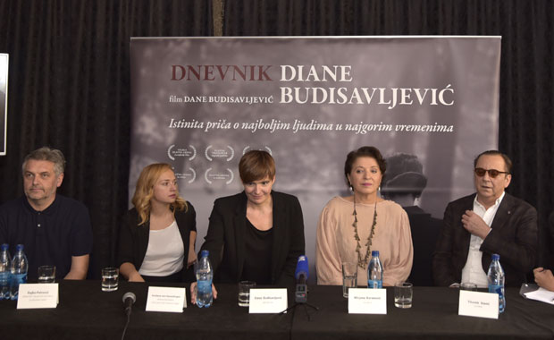 Новинарска пројекција филма Дневник Диане Будисављевић: Много емоција, суза и аплауза