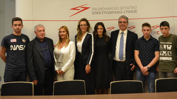 Дуално образовање на делу: Електромрежа плаћа за праксу