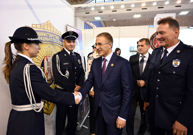 Стефановић: Ове године заплењено 5,7 тона наркотика