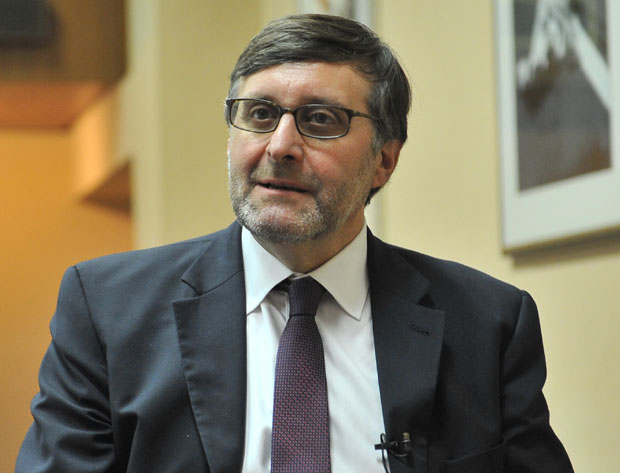 Палмер открио план за Србију: Одвајају нас од Русије и гурају у НАТО