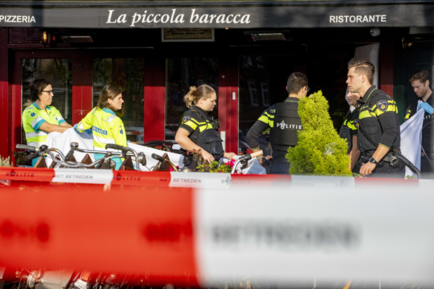 ДАН ПОСЛЕ ПУЦЊАВЕ У АМСТЕРДАМУ: Ко је убијени Горан Савић; Лекари се боре за живот Ђуровића