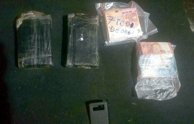 На граници заплењено више од два килограма кокаина, ухапшен руски држављанин (ФОТО)