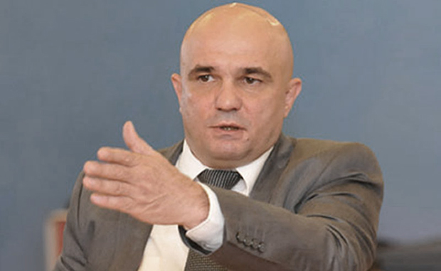 Лидер Радничке партије изненада умро док је седео и пио кафу