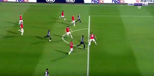 Сумино дриблање капитена Манчестер јунајтеда љубитељи фудбала зову понижење (ВИДЕО)