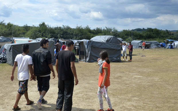 МИГРАНТСКА КРИЗА У БиХ: У Великој Кладуши заразне болести, забрањен рад Лекара без граница