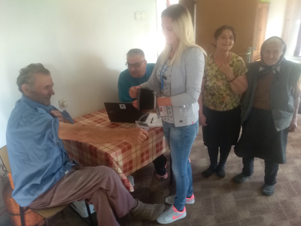 Њива је најпреча, код лекара иду тек кад „догори до ноката“: Истраживање о здрављу становништва Србије