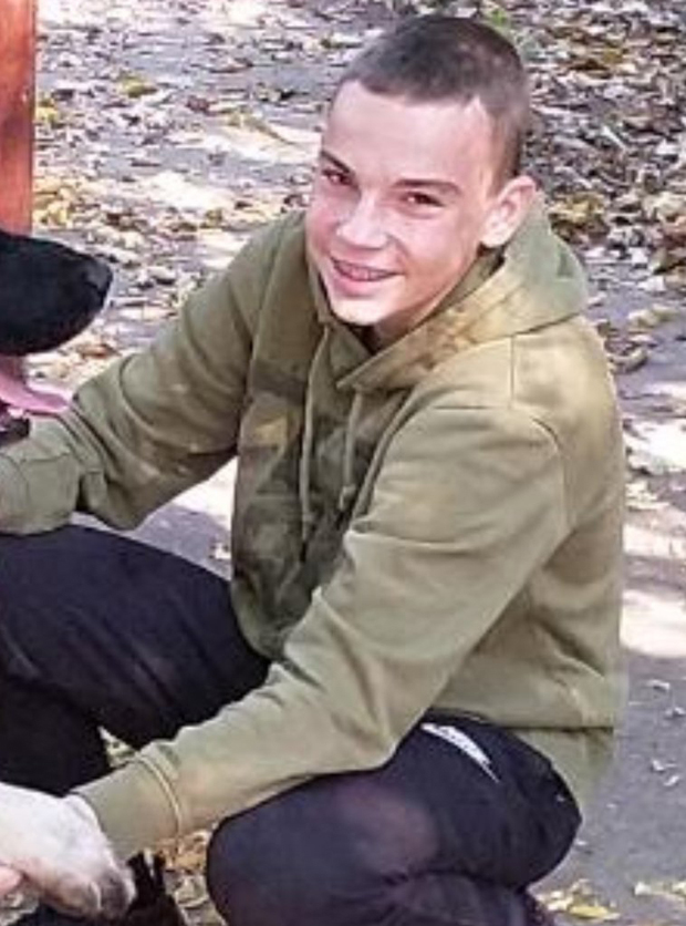 ДА ЛИ СТЕ ГА ВИДЕЛИ? Нестао Петар (13) из Старе Пазове (ФОТО)