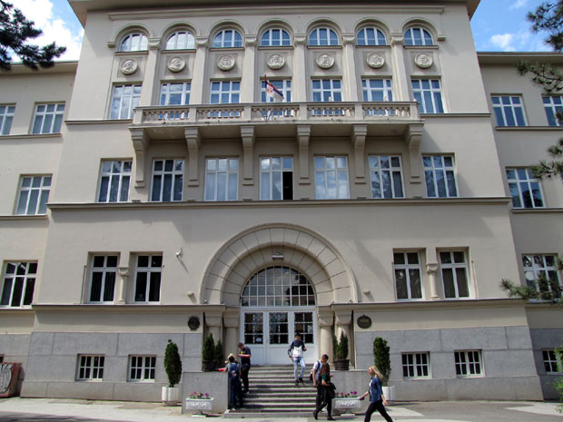 Врањска гимназија припрема Енциклопедију знаменитих личности које су обележиле њену бурну историју