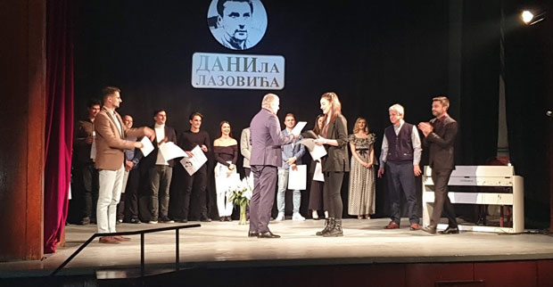 Доделом награда завршен фестивал у част барда глумишта