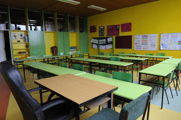 Просветари ступају у штрајк, одређен и дан када сат времена неће бити часова