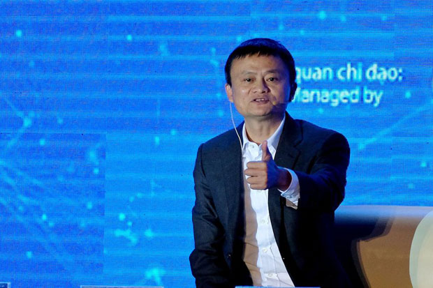 Суперзвезда кинеске економије враћа се у просвету (ВИДЕО)