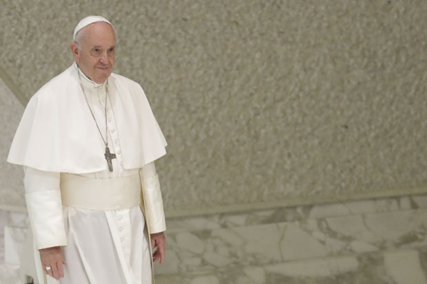 Папа променио име архиве