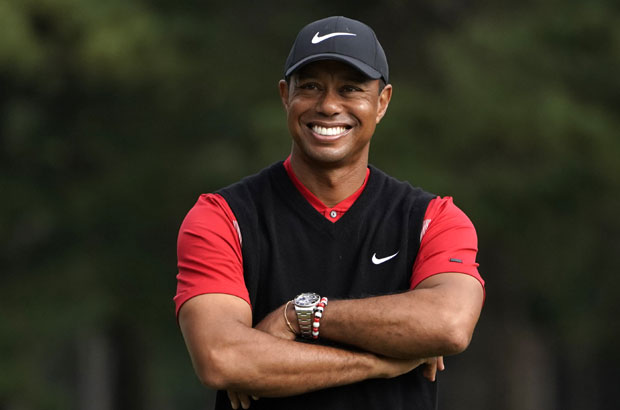 Тајгер Вудс пред историјом: Од операције колена до трофеја