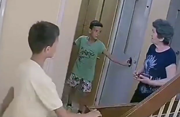 Шамарала ми сина, па дошла на литургију без извињења: Огласио се свештеник, отац дечака из Бора 