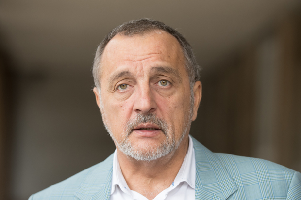 ШПИЈУНКА: Сајамски улов Зорана Живковића