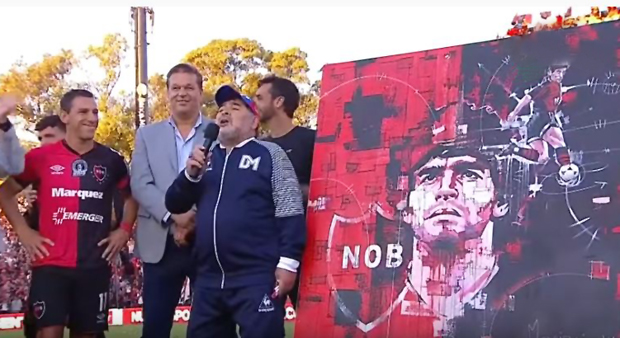 МАРАДОНИНА ЕМОТИВНА РЕАКЦИЈА: Срце ми каже да ћу бити тренер Њуелса