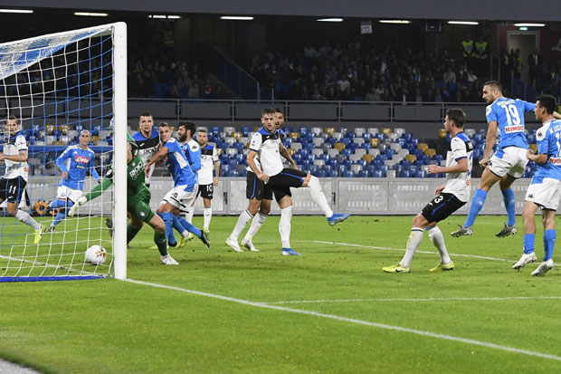 Максимовићев гол недовољан, Аталанта узела бод у Напуљу (ВИДЕО)