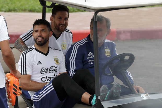 Гаучоси у најјачем саставу нападају Бразилце: Меси и Агуеро поново у тиму Аргентине