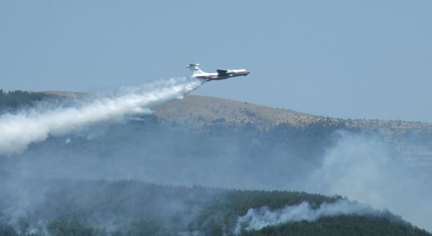 Мајсторство посаде Иљушина: Заустављено ширење ватре, авион-танкер избацио 84 тоне воде на Старој планини