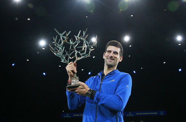 “Новости” у Паризу испратиле Новаково освајање “разгранатог стабла” - Навијачи из Србије славили у “Берсију”, из гомиле одјекивало: Браво мајсторе, хвала ти!