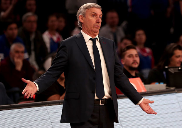 Раскол у Барселони: Сукоб играча и Пешића