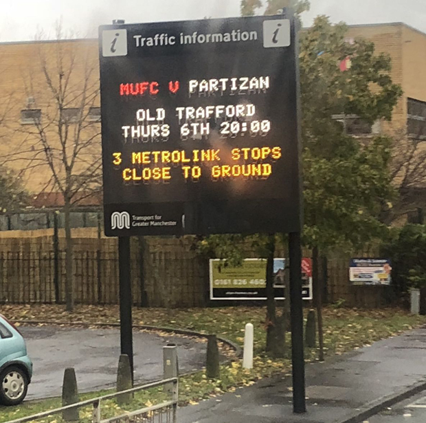 Први утисак из Манчестера: Цео град живи за утакмицу са Партизаном (ФОТО)