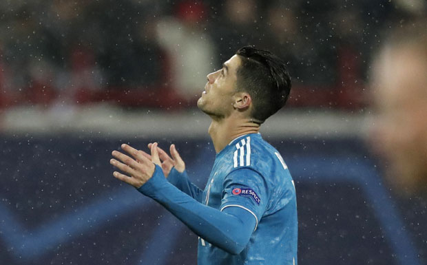 Роналдо љут: Кристијана прво изнервирао саиграч, па онда и тренер (ВИДЕО)